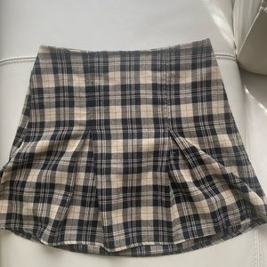 Brandy Melville plaid skirt